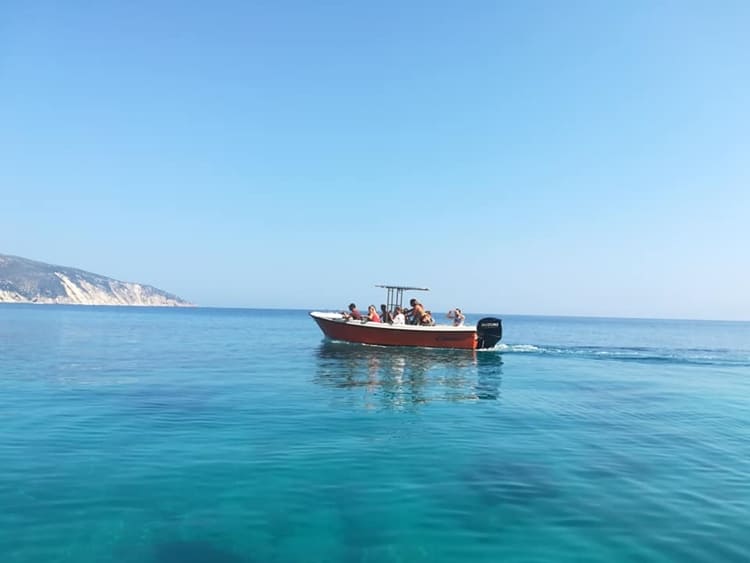 ΕΝΟΙΚΙΑΣΕΙΣ ΣΚΑΦΩΝ ΖΟΛΑ ΚΕΦΑΛΟΝΙΑΣ | FTERI ESCAPE MOTOR BOAT RENTALS